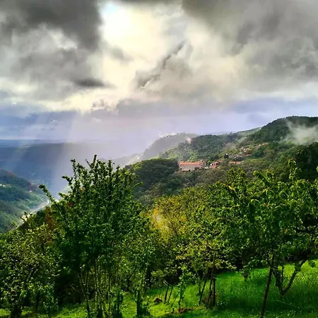 Casa vacanze A Calma Paradela (Ourense)